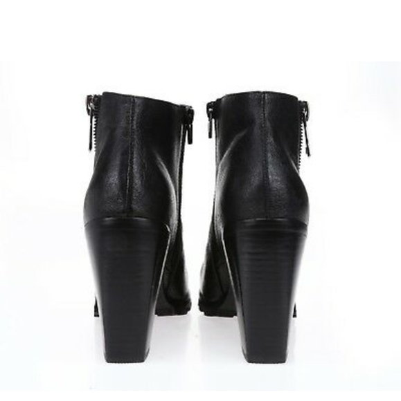 Steven Madden Leather "Norris" Bootie - Picture 5 of 7